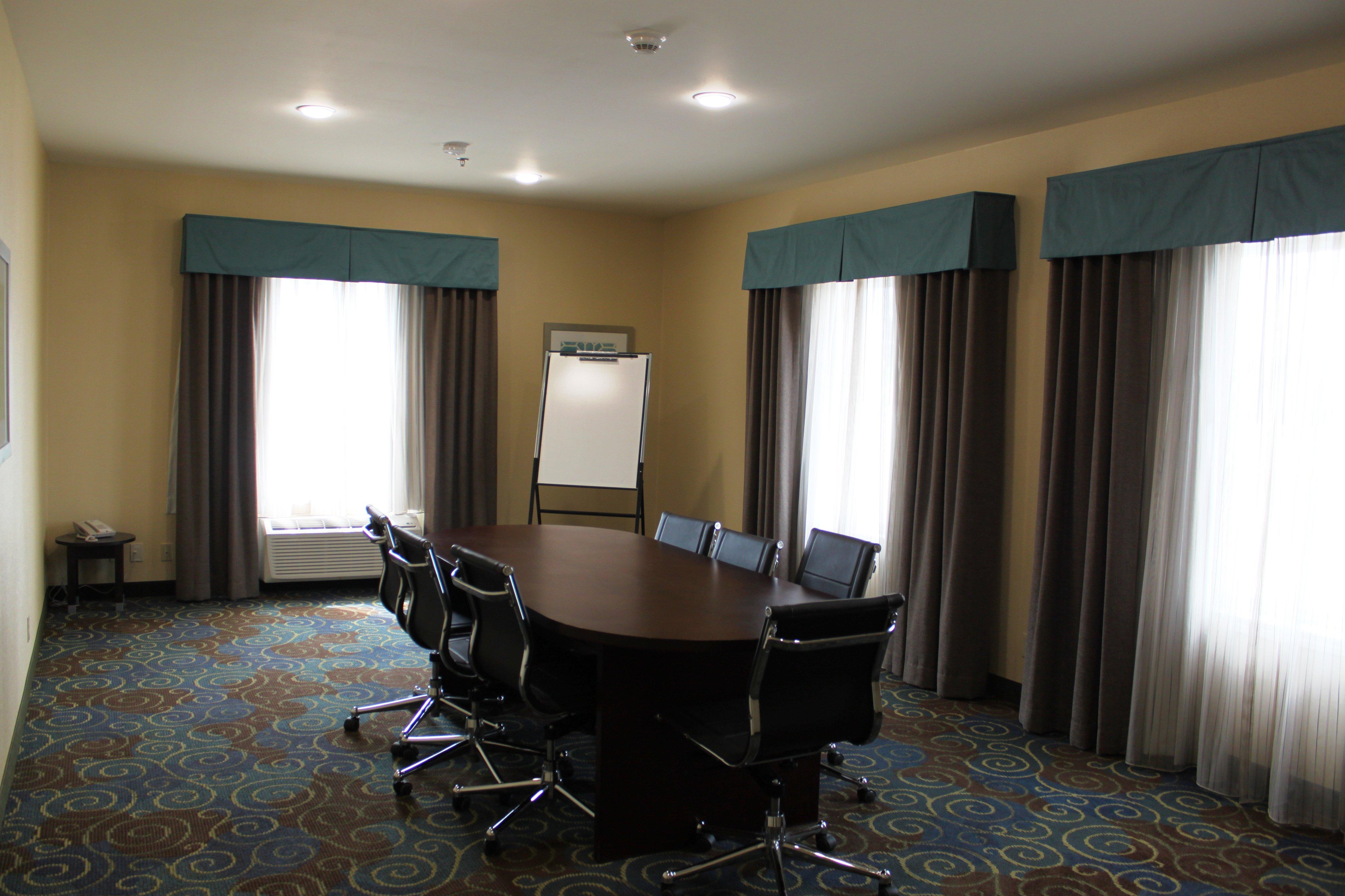 Holiday Inn Express Yorkton East By Ihg Exterior foto