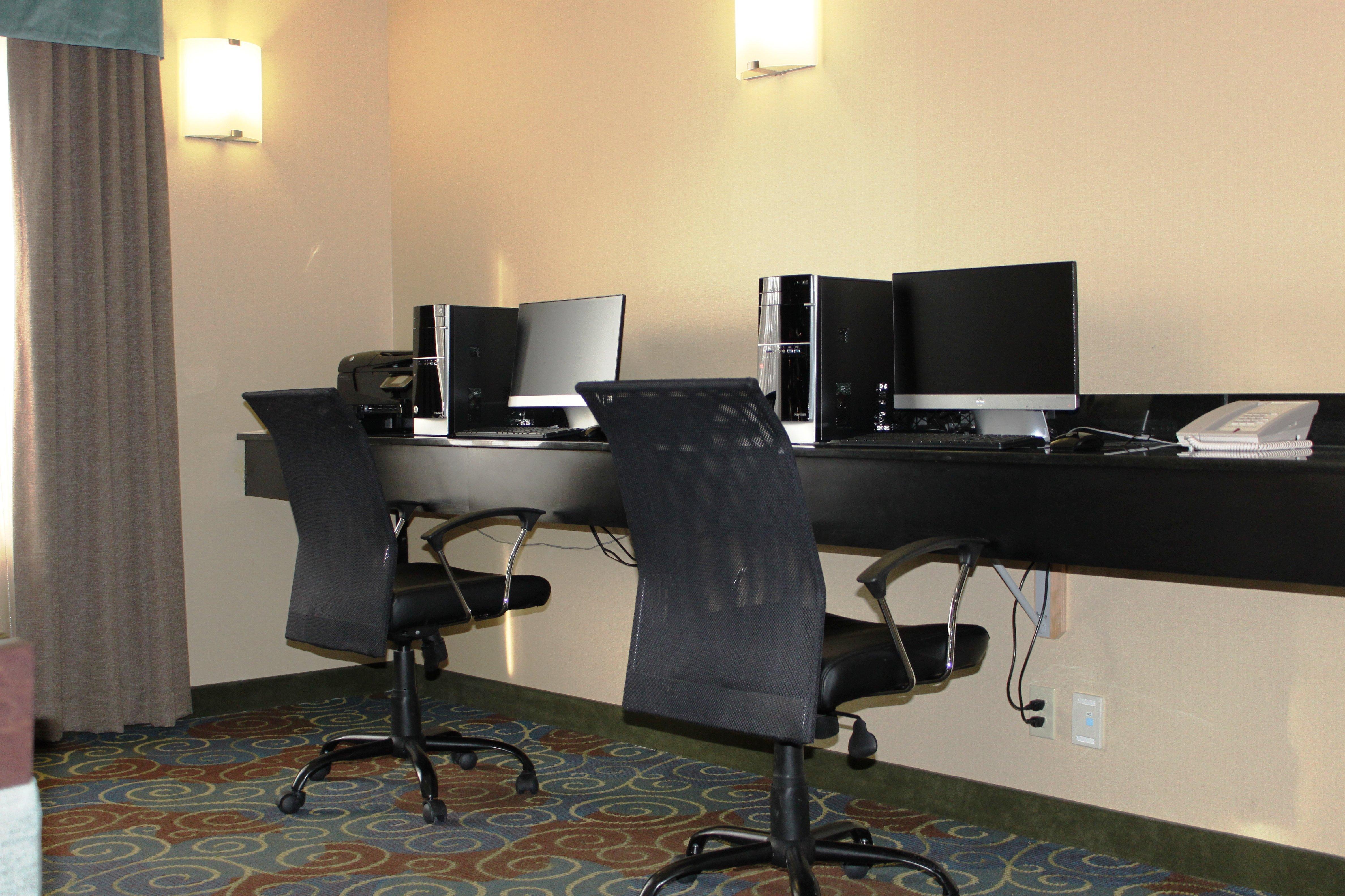 Holiday Inn Express Yorkton East By Ihg Exterior foto