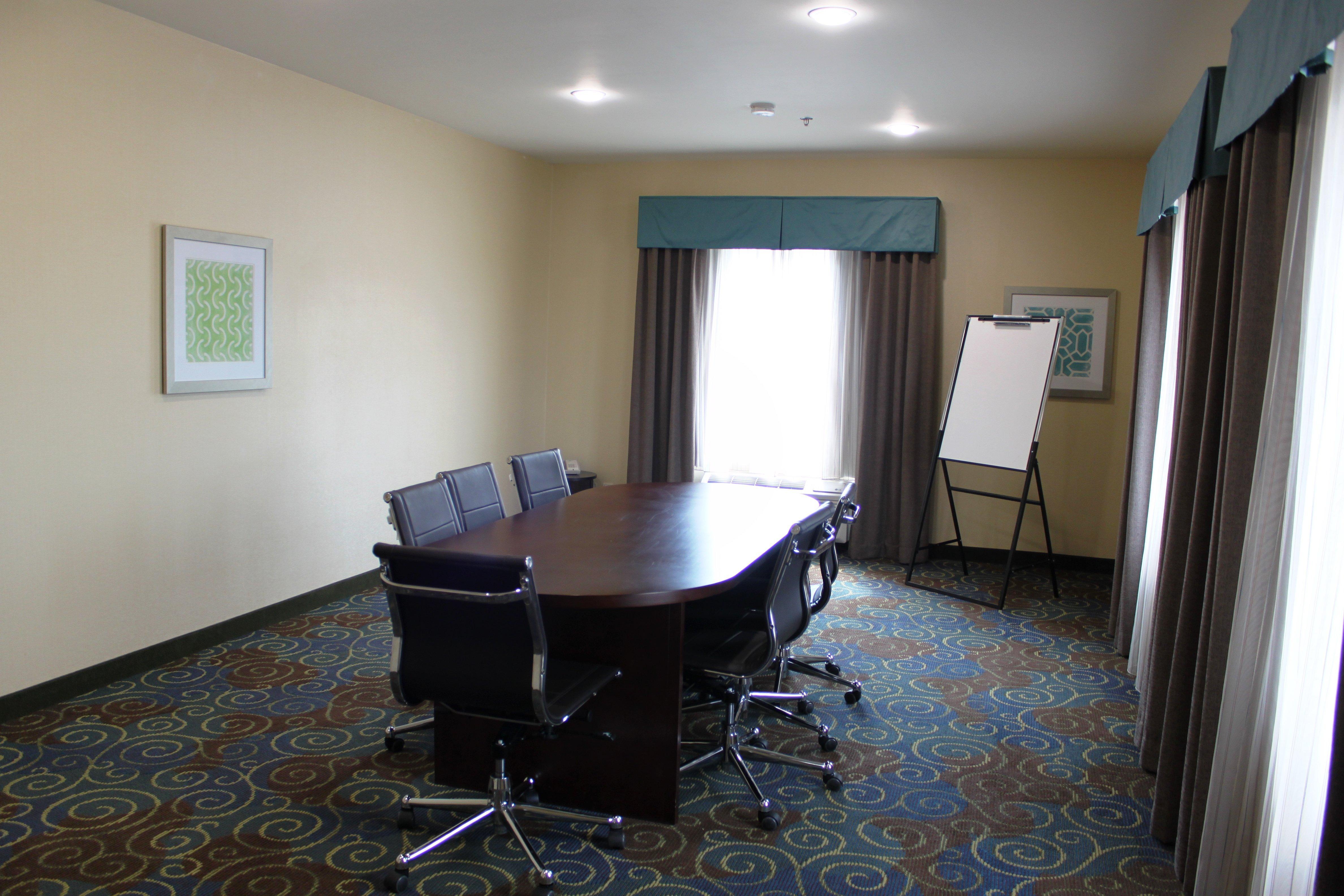 Holiday Inn Express Yorkton East By Ihg Exterior foto
