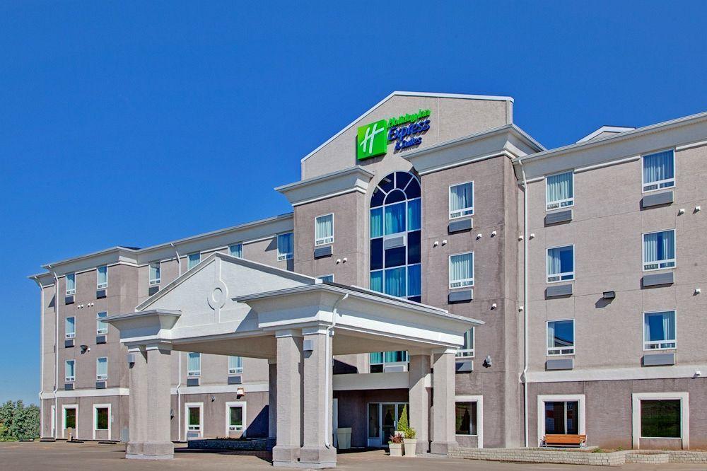 Holiday Inn Express Yorkton East Exterior foto