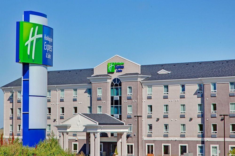 Holiday Inn Express Yorkton East Exterior foto